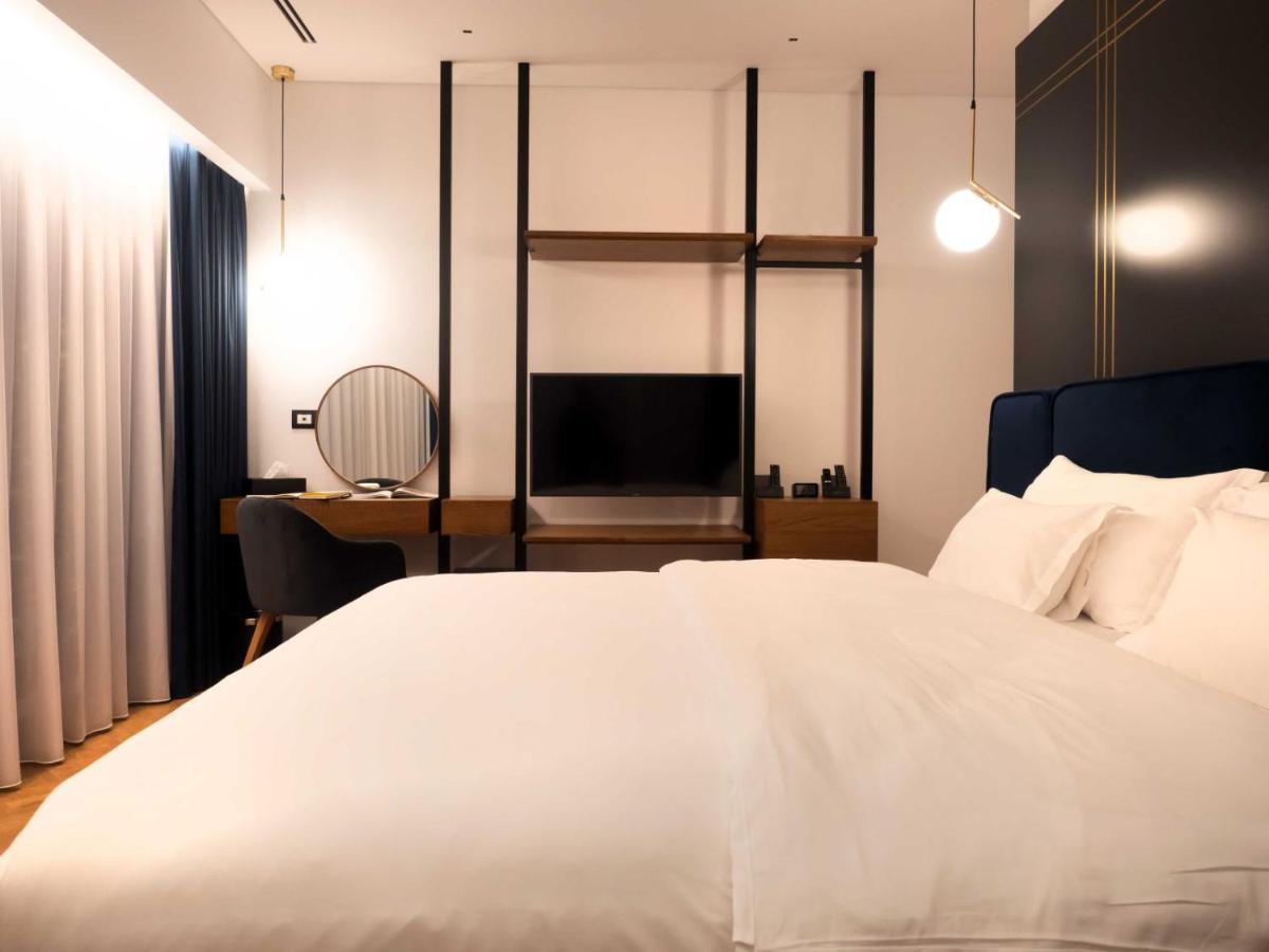 Moncafe Boutique Hotel & Spa טיראנה מראה חיצוני תמונה