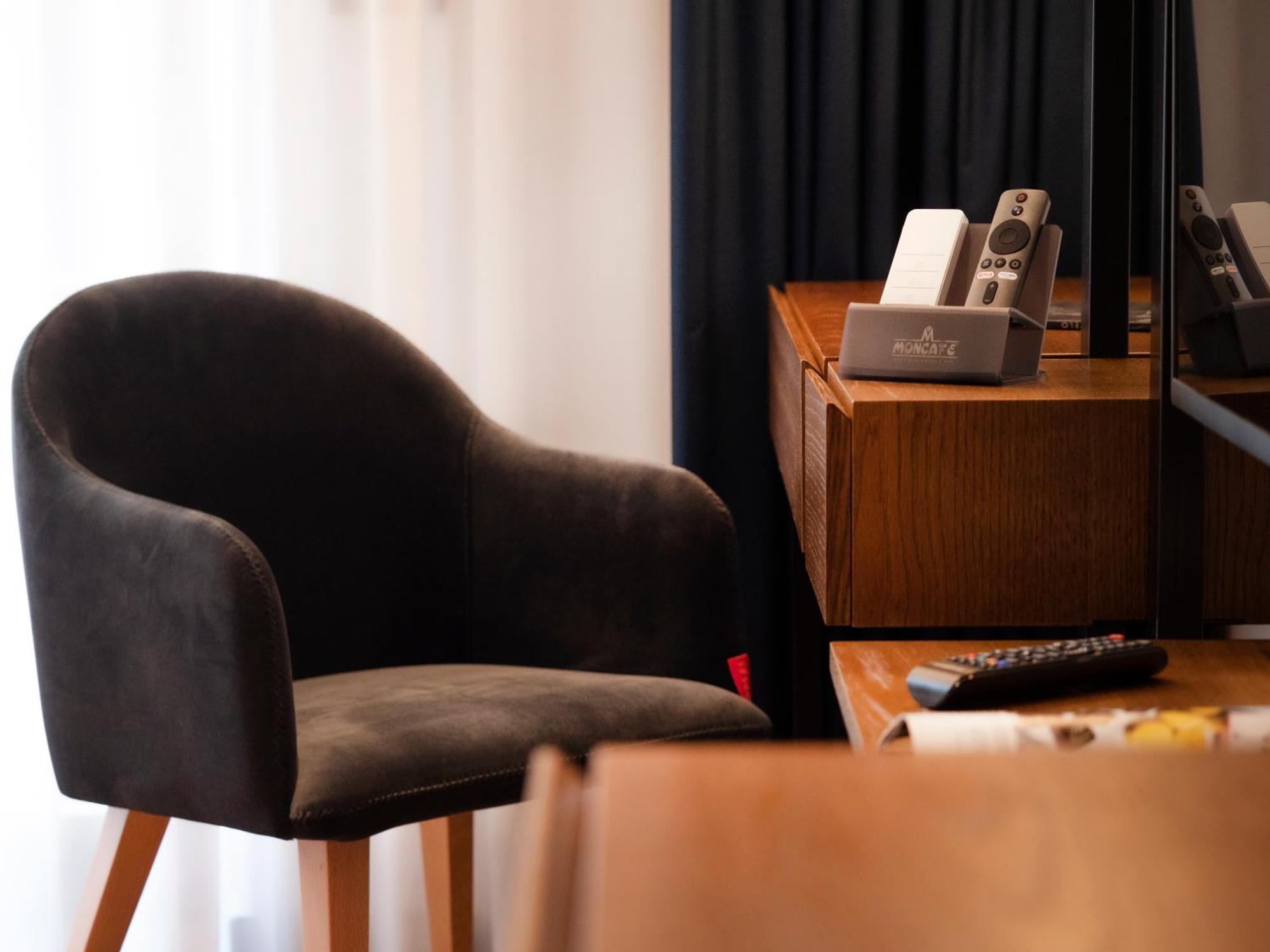 Moncafe Boutique Hotel & Spa טיראנה מראה חיצוני תמונה
