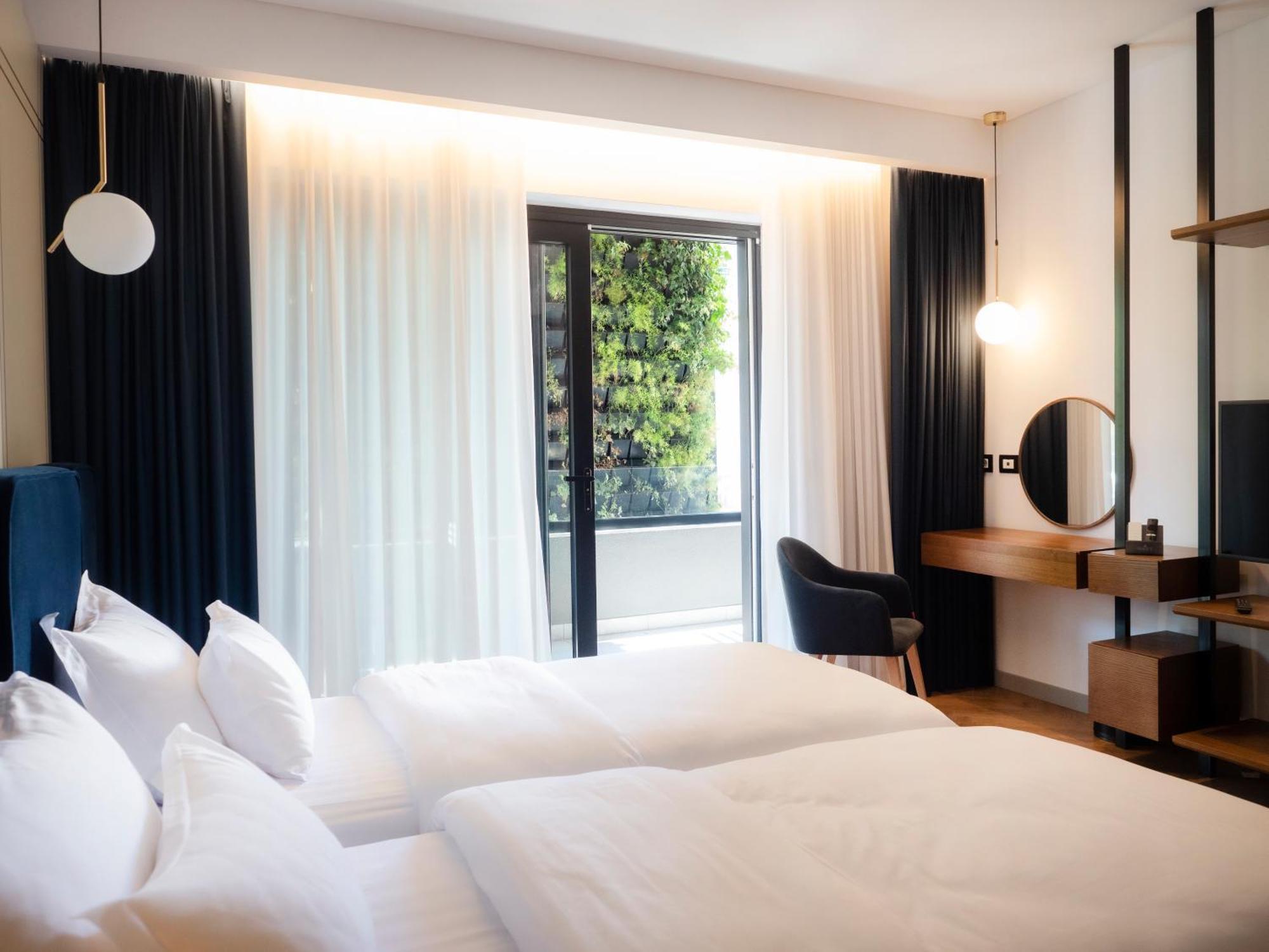 Moncafe Boutique Hotel & Spa טיראנה מראה חיצוני תמונה
